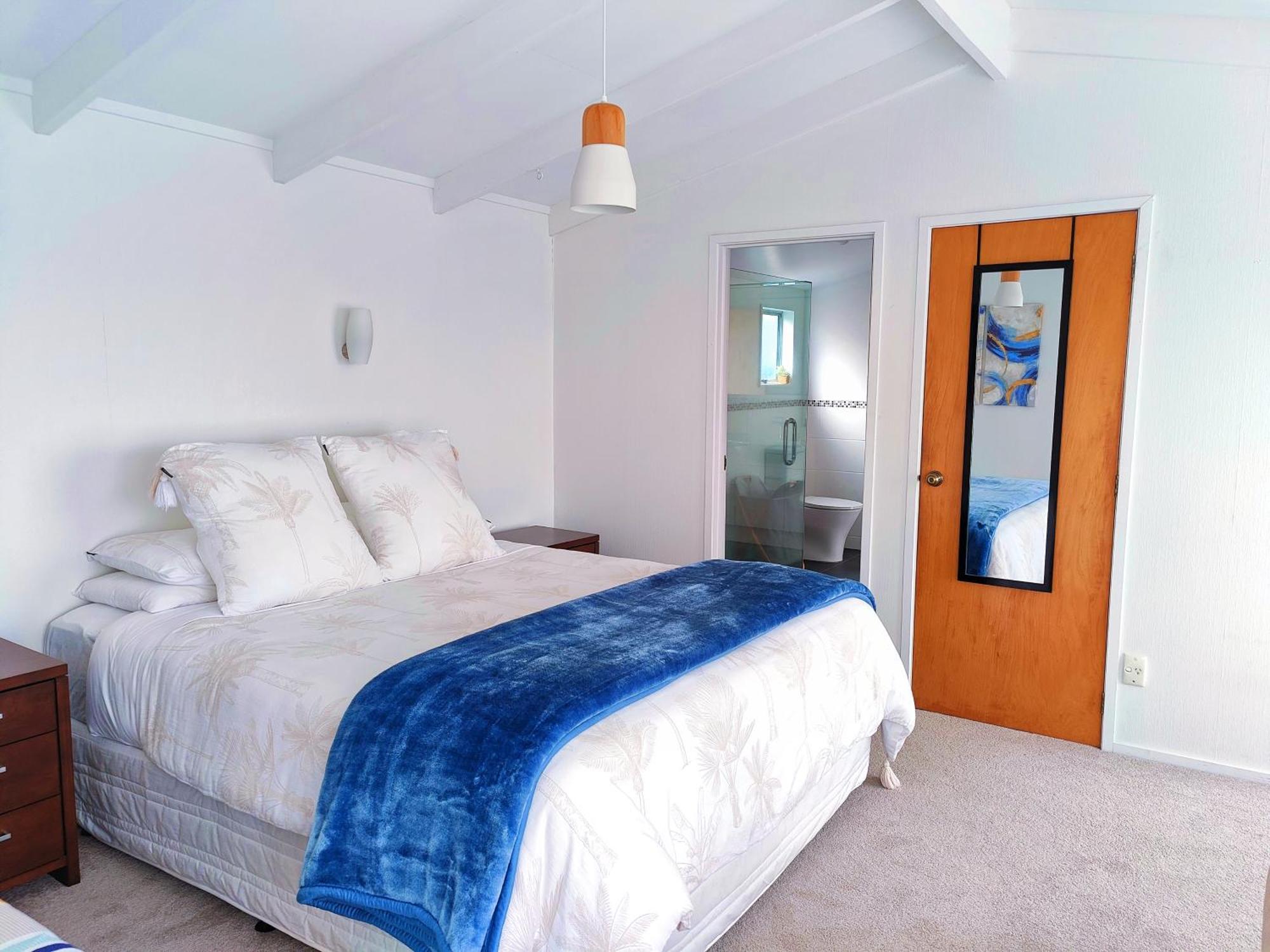 Delight In Birch-Lake View Holiday Home Таупо Екстериор снимка