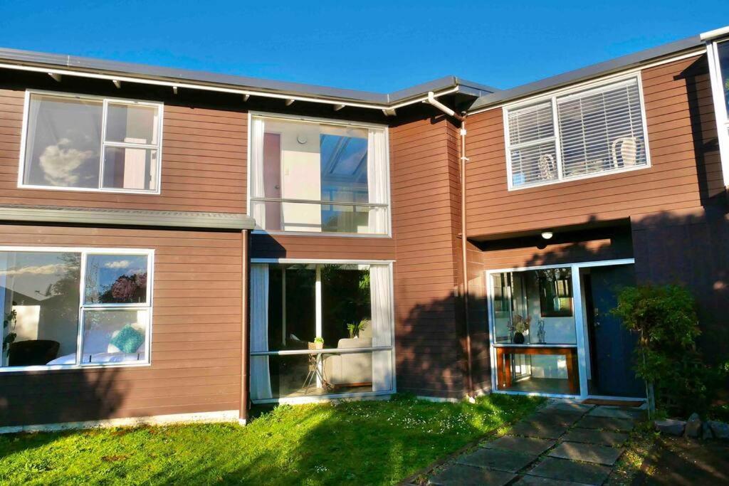 Delight In Birch-Lake View Holiday Home Таупо Екстериор снимка